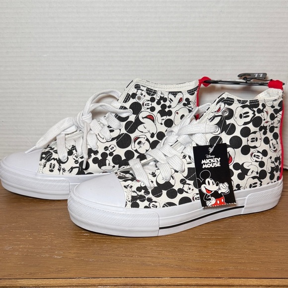 NEW! Disney Women's Mickey Mouse High-Top Lace-Up Sneakers Size 11 Shoes - Picture 1 of 8
